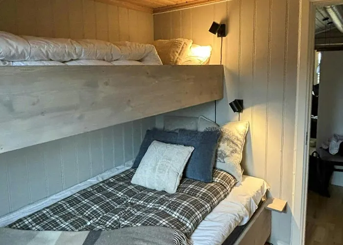 בית נופש Family With Views In